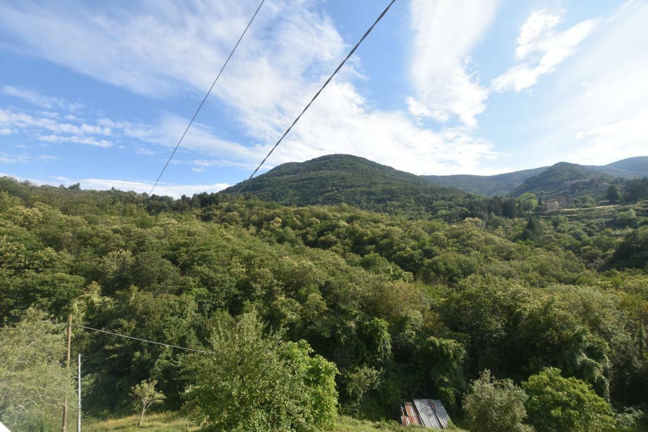 Agriturismo Locanda Del Papa La Spezia Exterior foto